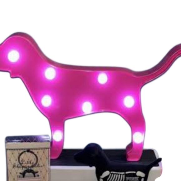 Victoria Secret Pink Pink LED Dog-Shaped Wall Light - Picture 3 of 3